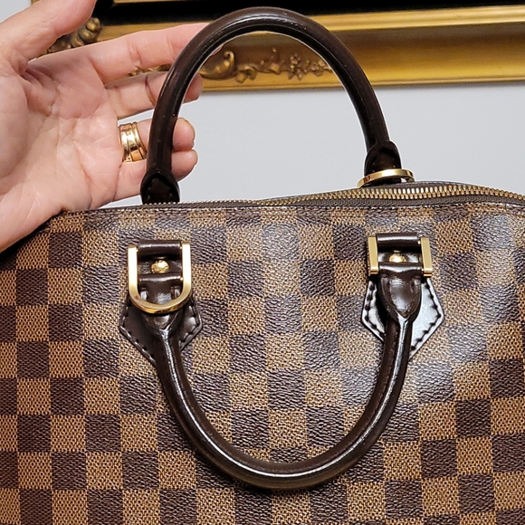 Louis Vuitton Alma Damier PM - Picture 4 of 16